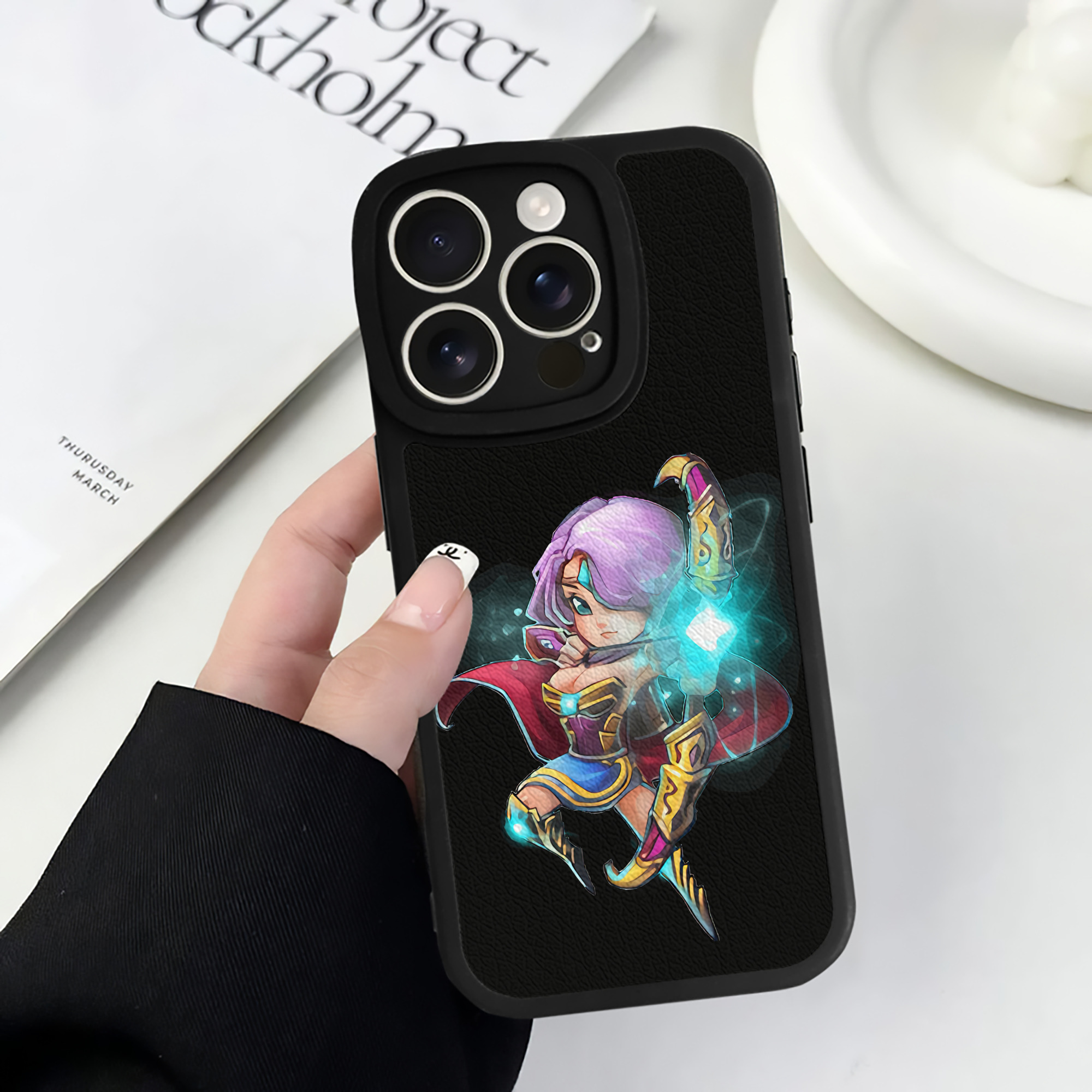 リーグ・オブ・レジェンド League of Legends LOL 【iPhone 16シリーズ対応】シリコンスマホケース（レザー調） 材質：シリコン